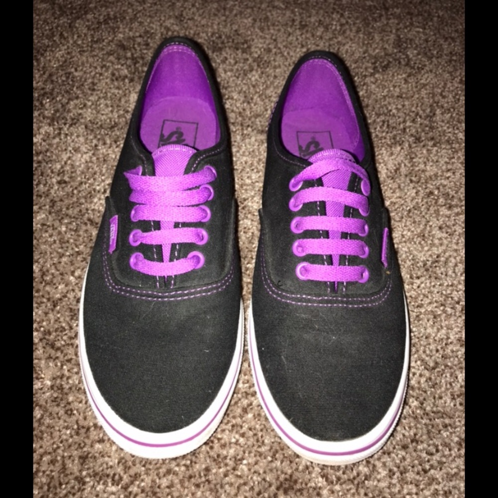 VANS | black & purple